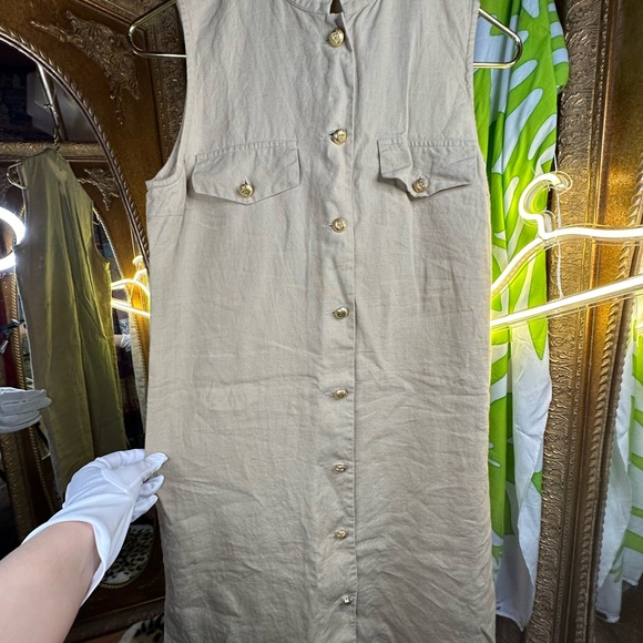XS Oliver by Garavani Valentino 100% Linen Dress with Gold Embossed Buttons - Picture 2 of 8
